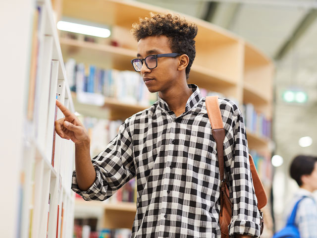 Student in library